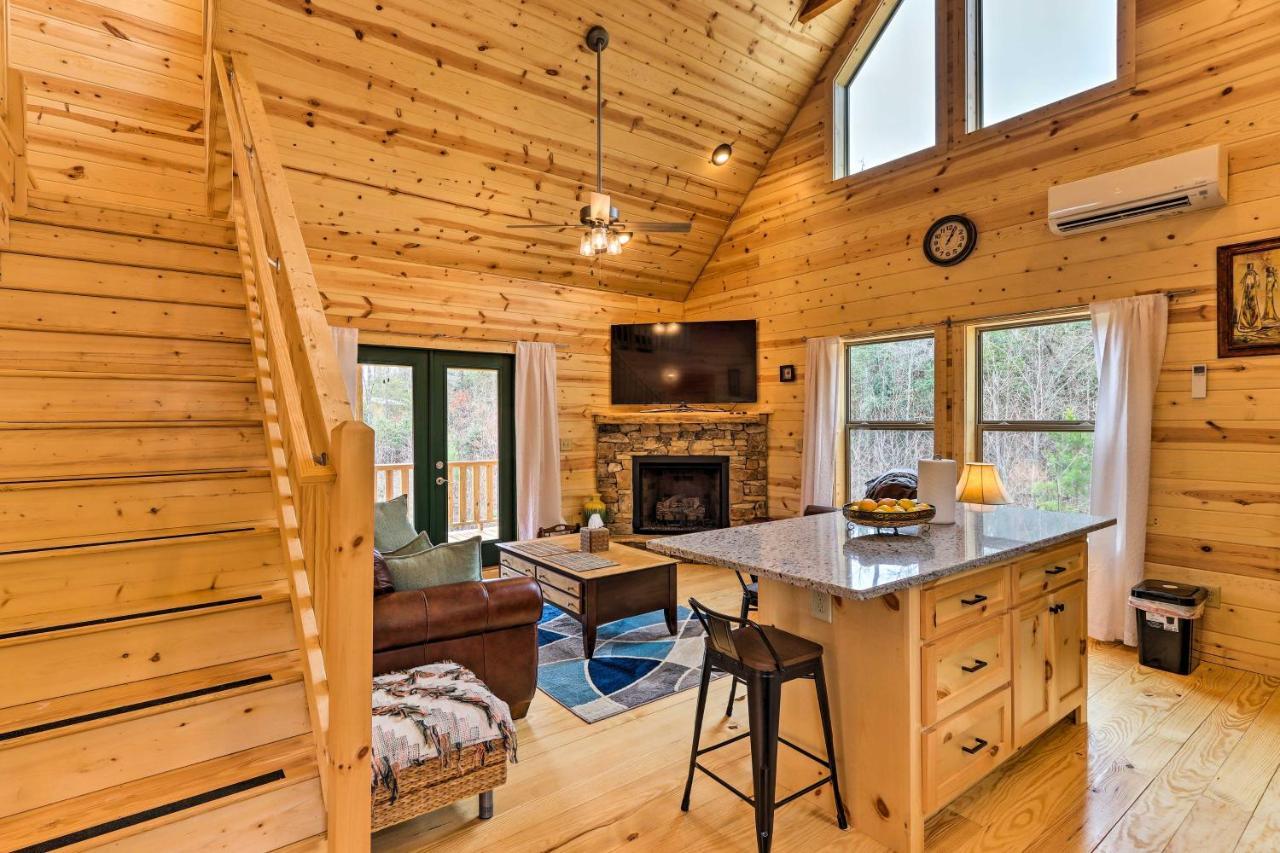 Cozy Mtn Cabin Spacious Deck And Forest Views! マーフィ エクステリア 写真