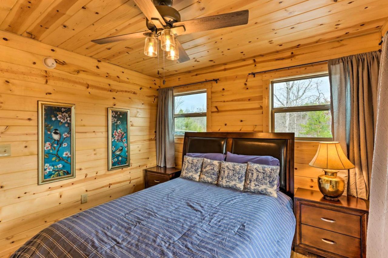 Cozy Mtn Cabin Spacious Deck And Forest Views! マーフィ エクステリア 写真