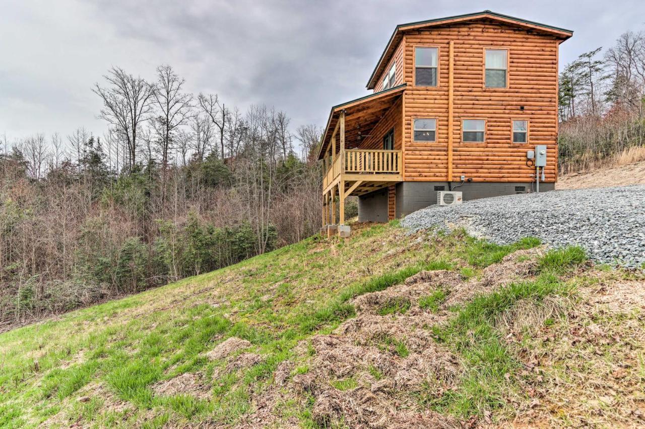 Cozy Mtn Cabin Spacious Deck And Forest Views! マーフィ エクステリア 写真